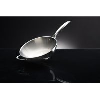 1000.70028_stainless_steel_wok_black_reflect