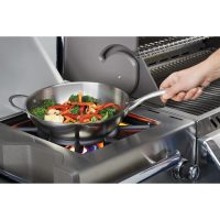 1000.70028_stainless_steel_wok_in_use