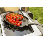 1000.56008_sizzle_platter_in_use_napoleon_grills_3