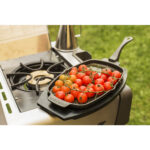 1000.56008_sizzle_platter_in_use_napoleon_grills_4